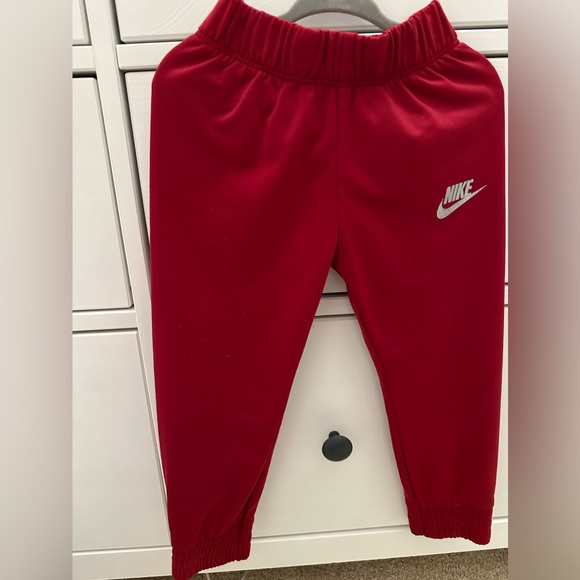 SOLD! Nike red toddler cheetah print track suit - Picture 4 of 5